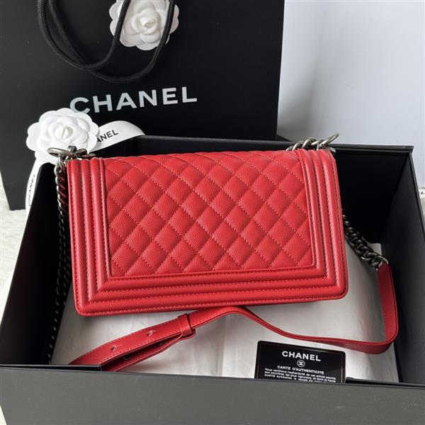 2026127214240593 700